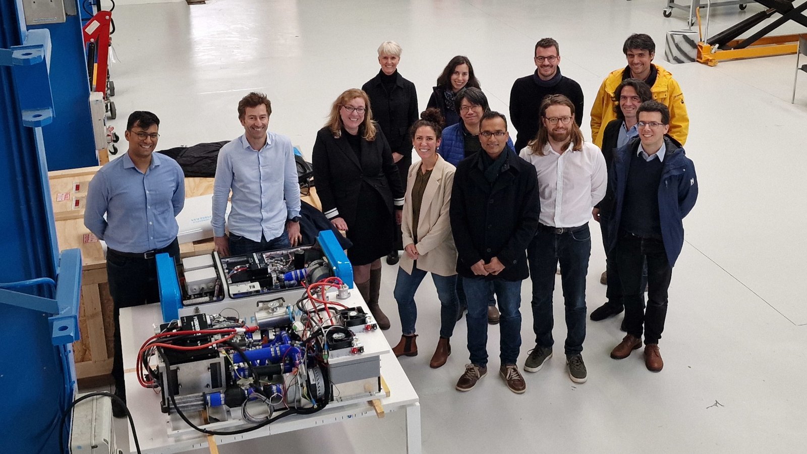 697b6611a75f05e55ae3c2d3_260129_HELENUS (1) 1920px